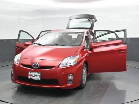 Used 2011 Toyota Prius Four w/ Navigation Pkg FWD image 38