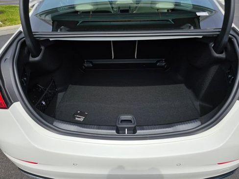 New 2025 Mercedes-Benz C 300 4MATIC Sedan image 10