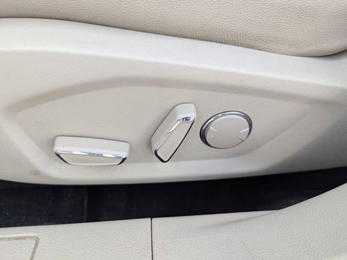 Used 2020 Ford Fusion SEL image 17