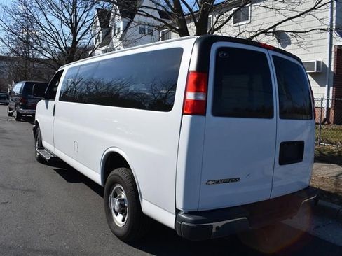 Used 2023 Chevrolet Express 3500 LT w/ LT Preferred Equipment Group image 8