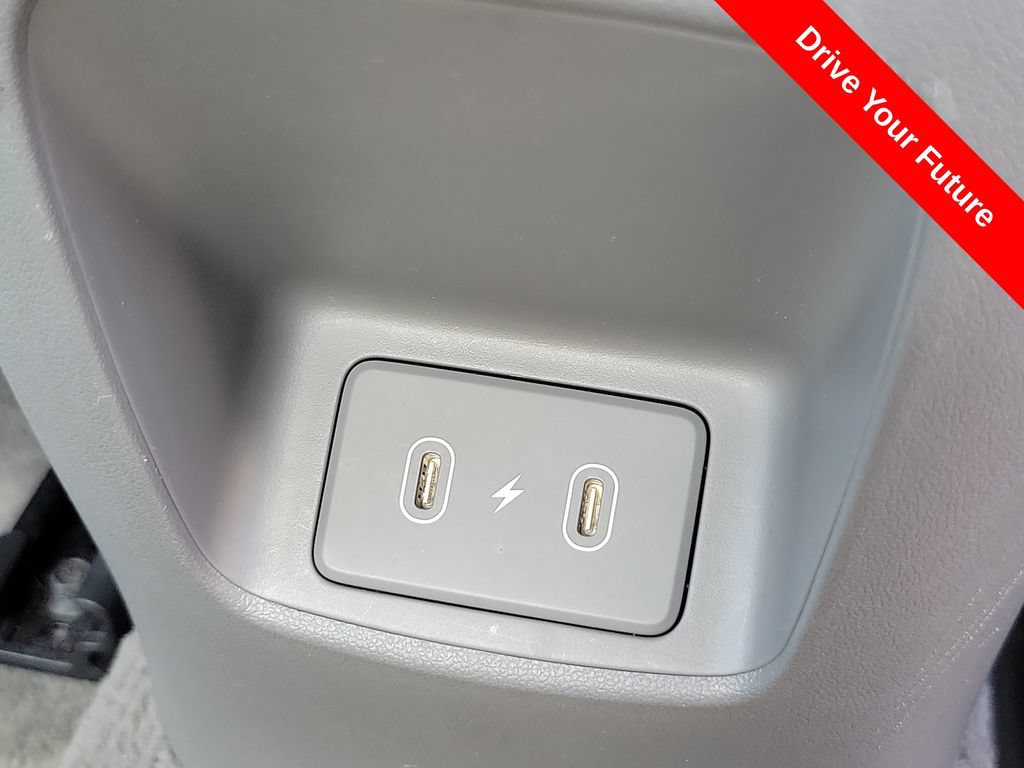 Used 2025 Hyundai Elantra SEL FWD image 23