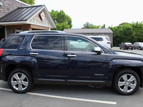 Used 2015 GMC Terrain SLT AWD/4WD image 4