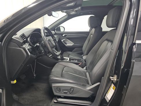Used 2023 Audi Q3 2.0T Premium w/ Convenience Package AWD/4WD image 4