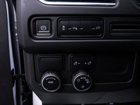 Used 2021 Chevrolet Tahoe LT image 4