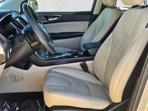 Used 2017 Ford Edge Titanium w/ Technology Package image 17