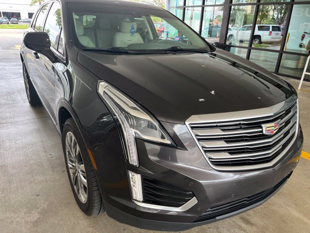 Certified 2018 Cadillac XT5 Premium Luxury FWD image 3