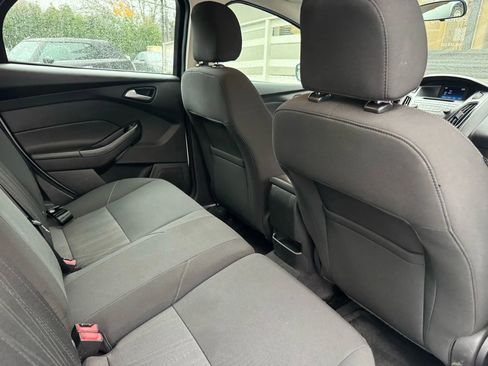 Used 2015 Ford Focus SE image 17
