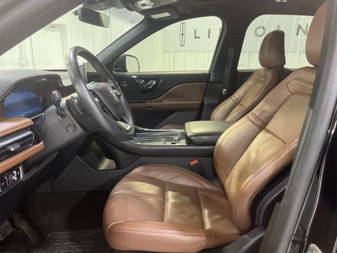 Used 2023 Lincoln Aviator Reserve w/ Elements Package Plus image 7