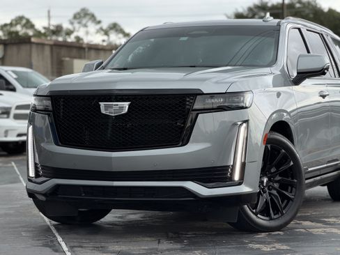 Used 2023 Cadillac Escalade Sport Platinum w/ LPO, ONYX Package AWD/4WD image 6