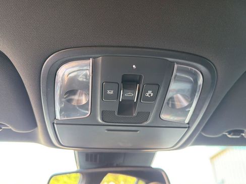 Used 2021 Kia Stinger GT-Line w/ Sun & Sound Package RWD image 14