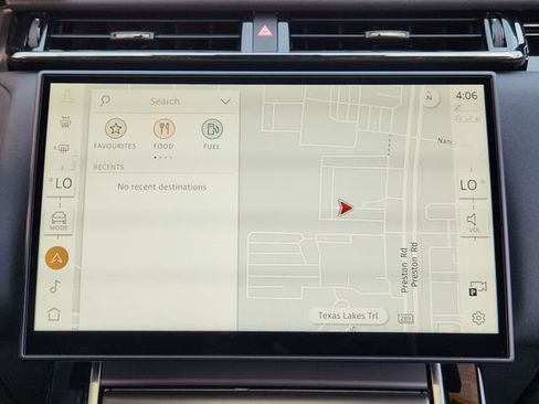 Used 2025 Land Rover Range Rover Velar Dynamic SE image 12