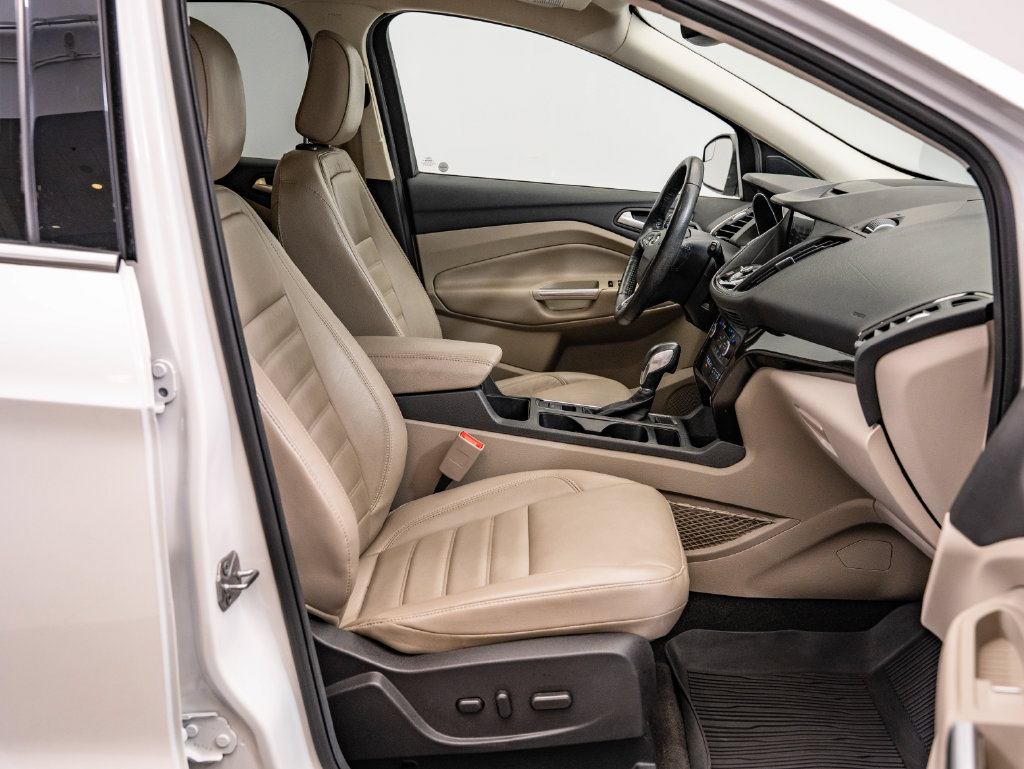Used 2018 Ford Escape Titanium FWD image 24