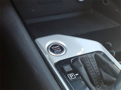 Used 2024 Nissan Altima 2.5 SV image 21