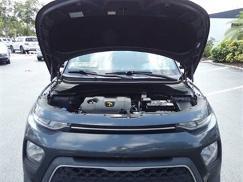Used 2020 Kia Soul LX FWD image 6