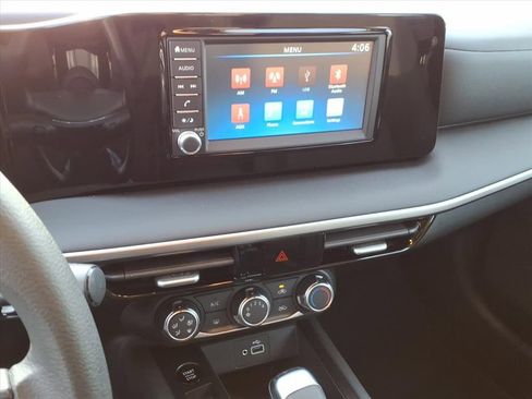 Used 2025 Nissan Kicks S image 22