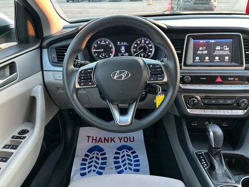 Used 2018 Hyundai Sonata SE image 15