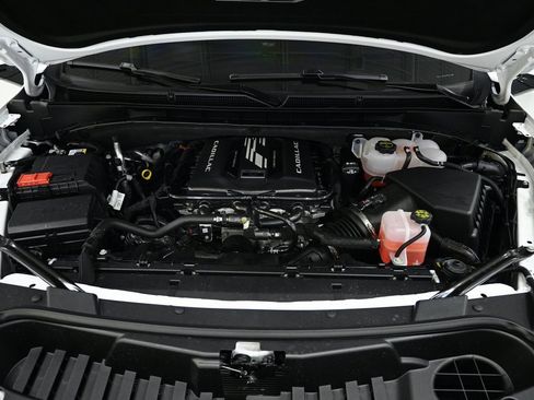 Used 2025 Cadillac Escalade ESV V image 10