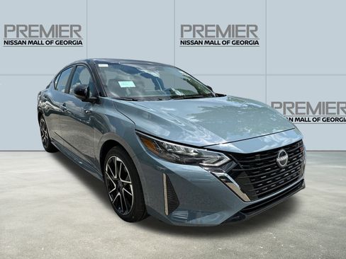 New 2025 Nissan Sentra SR w/ SR Premium Package image 3