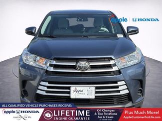Used 2018 Toyota Highlander LE AWD/4WD video 2