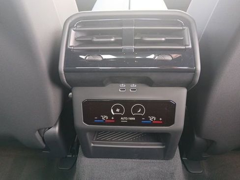 New 2026 BMW 540i xDrive w/ Executive Package image 14