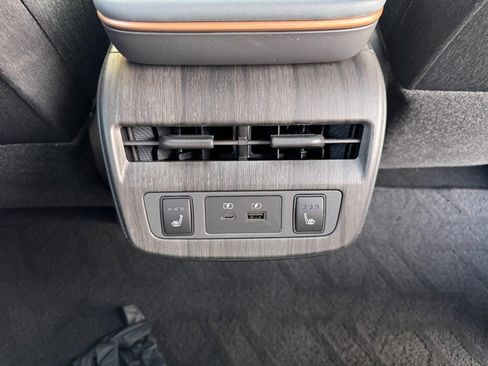 Used 2023 Nissan Ariya image 16