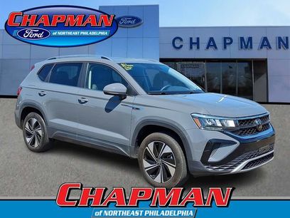 Used 2023 Volkswagen Taos SE w/ Panoramic Sunroof Package