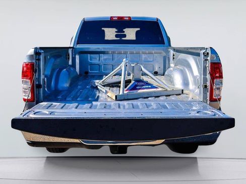 Used 2023 RAM 3500 Big Horn w/ Level 1 Equipment Group AWD/4WD image 7