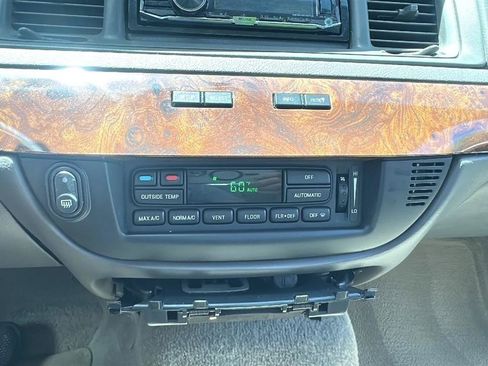 Used 2009 Mercury Grand Marquis LS RWD image 40