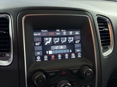 Used 2019 Dodge Durango SXT AWD/4WD image 23