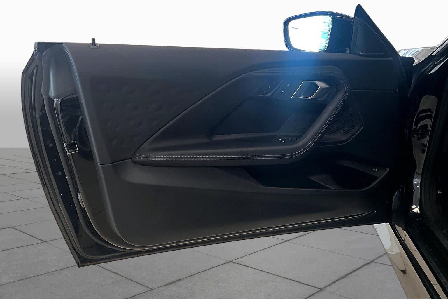 Used 2024 BMW 230i Coupe w/ Convenience Package RWD image 19