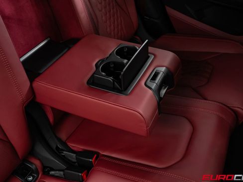 Used 2024 Lamborghini Urus S AWD/4WD image 39