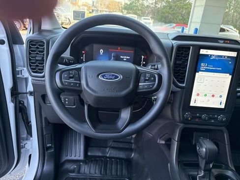 Used 2025 Ford Ranger XL w/ Trailer Tow Package image 17