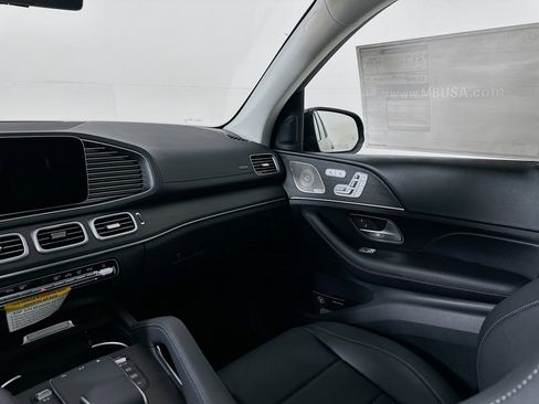 New 2026 Mercedes-Benz GLS 450 4MATIC image 26