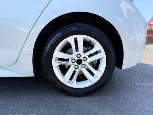 Used 2019 Toyota Corolla SE w/ Carpet Mat Package FWD image 41