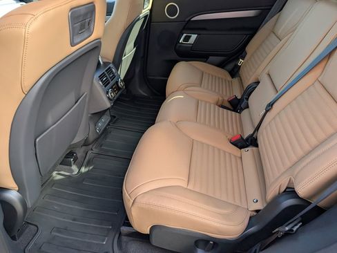 New 2026 Land Rover Discovery Limited Edition AWD/4WD image 27
