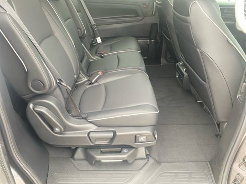 Certified 2026 Honda Odyssey Touring image 33