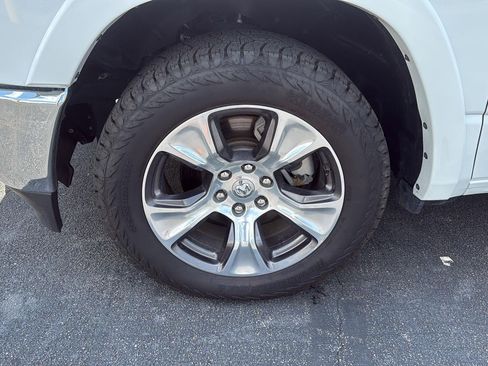 Used 2022 RAM 1500 Laramie image 12