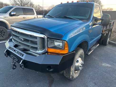 Used 1999 Ford F350 XL image 3