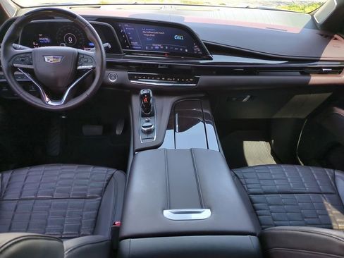 Used 2024 Cadillac Escalade ESV Sport Platinum w/ LPO, ONYX Package AWD/4WD image 15