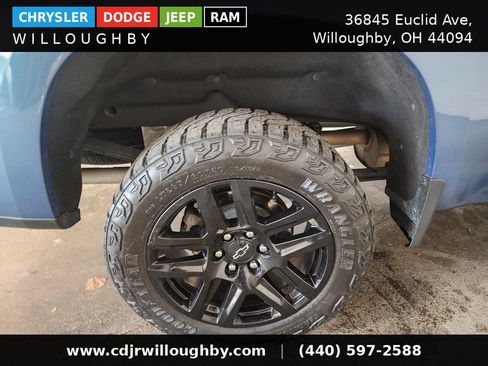 Used 2024 Chevrolet Silverado 1500 LT Trail Boss w/ Convenience Package II AWD/4WD image 45