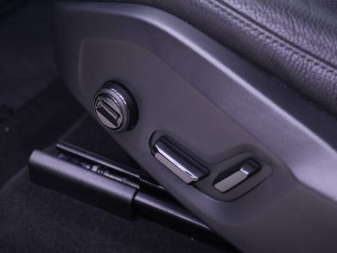 Certified 2023 Volvo XC60 B5 Plus image 19