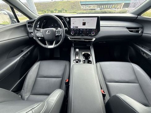 Used 2025 Lexus RX 350 Premium w/ Accessory Package (Z1) image 19