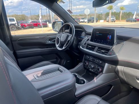 Used 2022 Chevrolet Tahoe RST w/ Sport Performance Package image 21
