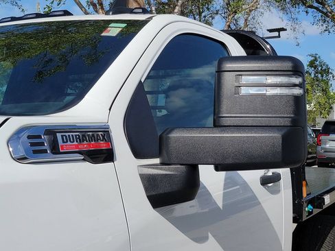 New 2025 GMC Sierra 3500 Pro AWD/4WD image 8