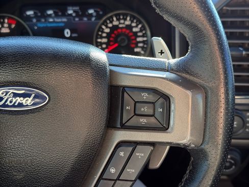 Used 2018 Ford F150 Raptor w/ Equipment Group 802A Luxury image 32