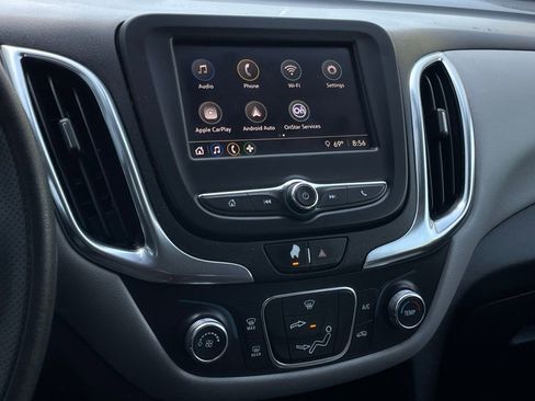 Used 2022 Chevrolet Equinox LS w/ LS Convenience Package FWD image 17