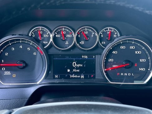 Used 2021 Chevrolet Silverado 1500 LT Trail Boss image 23