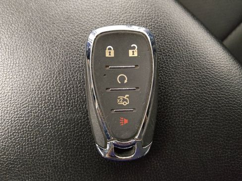 Used 2025 Chevrolet Malibu LS FWD image 32