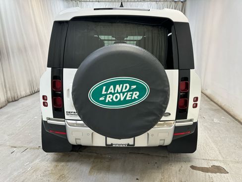 Used 2023 Land Rover Defender 110 SE AWD/4WD image 8