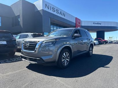 Used 2025 Nissan Pathfinder SL